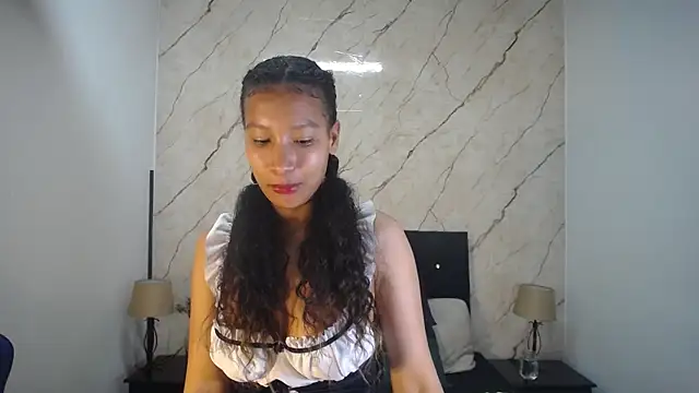 hasley cute online show from 14, 4, 2026
