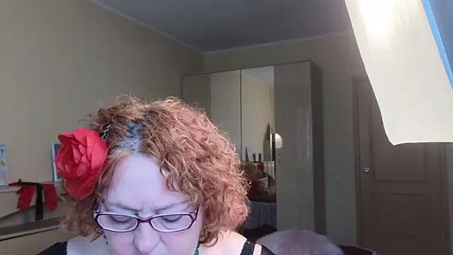 Snapshot of Fara_Flutte chatting on 14, 5, 2026 Fara Flutte online show from 14, 5, 2026