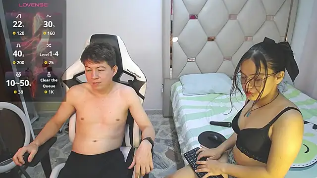 Snapshot of Zoe_and_jackk_ chatting on 25, 4, 2026 Zoe and jackk online show from 25, 4, 2026