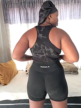 KittyLee004 online show from 18, 5, 2026