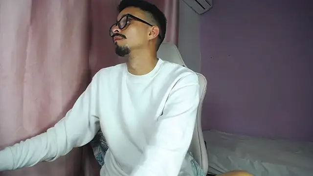 Amir guy  online show from 11, 5, 2026