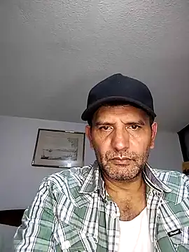 Snapshot of Senkoreman_hard chatting on 15, 4, 2026 Senkoreman hard online show from 15, 4, 2026