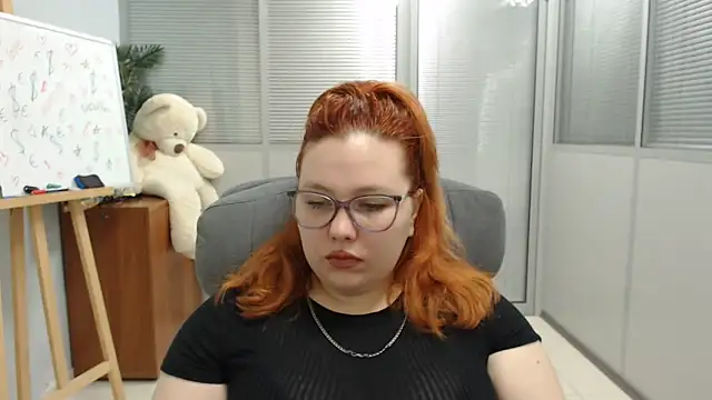 Snapshot of Aillia-Rous chatting on 23, 6, 2026 Aillia-Rous online show from 23, 6, 2026