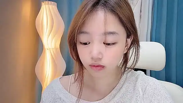 Lilababy00 online show from 18, 6, 2026
