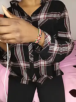 MsCutie online show from 9, 4, 2026