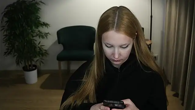 AlmedaWalmer online show from 7, 4, 2026