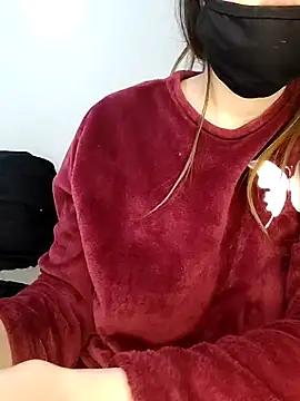 Snapshot of chymae- chatting on 8, 4, 2026 chymae- online show from 8, 4, 2026