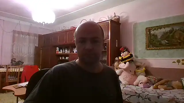 Snapshot of Luceriusbigass chatting on 5, 11, 2025 Luceriusbigass online show from 5, 11, 2025