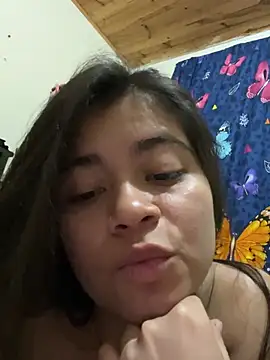 Snapshot of Kloe_zaf chatting on 4, 5, 2026 Kloe zaf online show from 4, 5, 2026