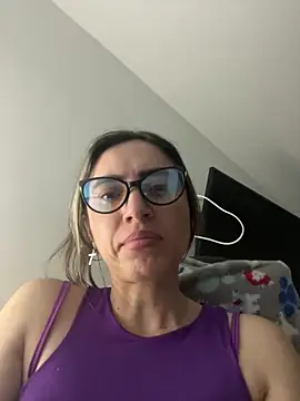 BellaTxM  online show from 22, 4, 2026
