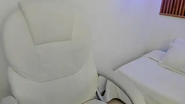 ghostmila online show from 5, 5, 2026