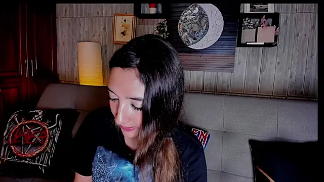 Alucarda666 online show from 16, 7, 2026