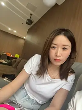 qin205205 online show from 24, 6, 2026