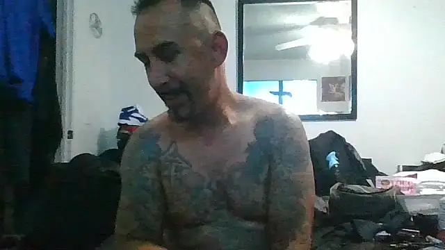 Snapshot of tenser59 chatting on 15, 4, 2026 tenser59 online show from 15, 4, 2026