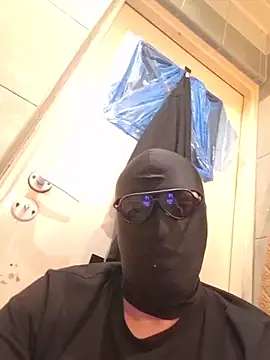 Snapshot of Dark_Silk_TV chatting on 13, 4, 2026 Dark Silk TV online show from 13, 4, 2026