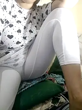 Snapshot of _RazaL_ chatting on 21, 4, 2026 RazaL online show from 21, 4, 2026
