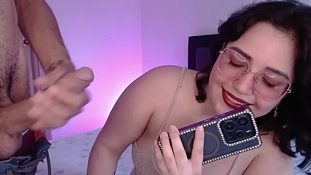 Snapshot of mijoprietosex chatting on 5, 5, 2026 mijoprietosex online show from 5, 5, 2026