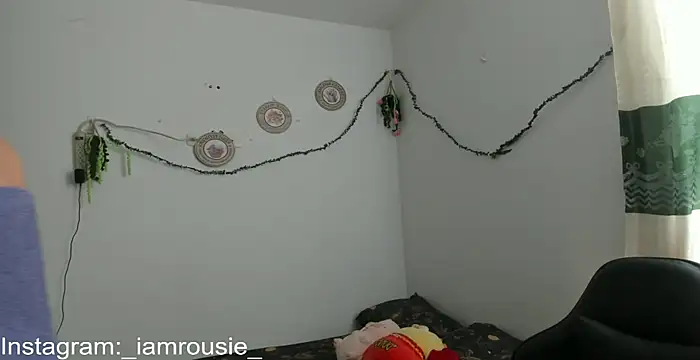  iamrousie  online show from 8, 5, 2026