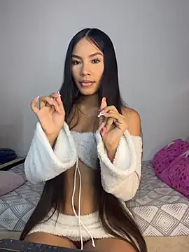 pocahontasbaby  online show from 14, 5, 2026