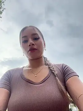 AmyRusso online show from 13, 5, 2026