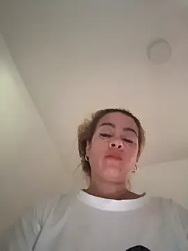Natigoonzalez online show from 26, 4, 2026