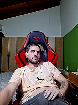 Snapshot of Gonza42OArg chatting on 16, 4, 2026 Gonza42OArg online show from 16, 4, 2026