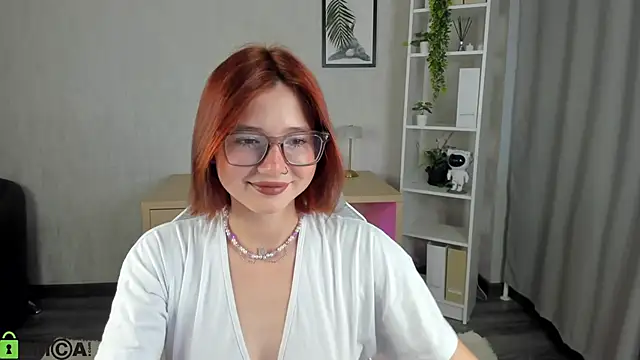 Lessi Panic online show from 22, 6, 2026
