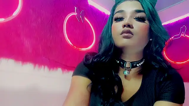 Mia dasilva  online show from 17, 4, 2026