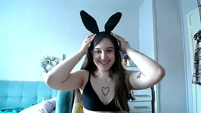 RiannaBrown online show from 25, 5, 2026