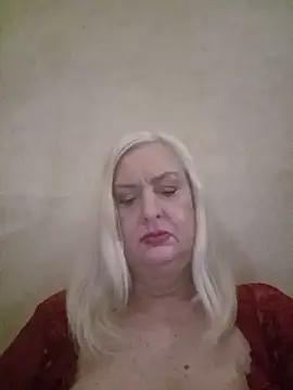 Snapshot of Julia20X chatting on 5, 6, 2026 Julia20X online show from 5, 6, 2026