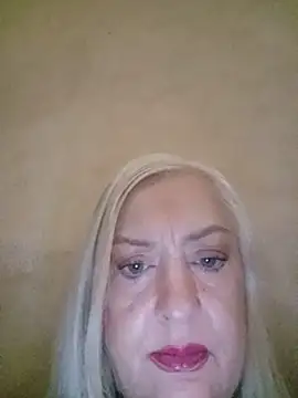 Snapshot of Julia20X chatting on 19, 6, 2026 Julia20X online show from 19, 6, 2026