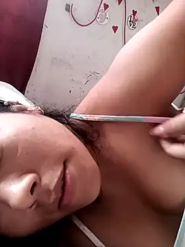 gatita2303 online show from 25, 4, 2026