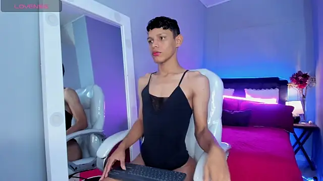Nathalie moon  online show from 16, 5, 2026