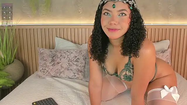 Snapshot of Layla_Banks chatting on 29, 6, 2026 Layla Banks online show from 29, 6, 2026