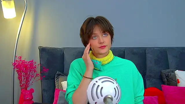 Snapshot of RitaRoses chatting on 9, 4, 2026 RitaRoses online show from 9, 4, 2026