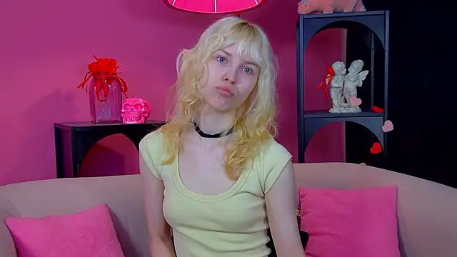 HannahHollis online show from 16, 5, 2026