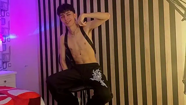 Twink Sebas7 online show from 29, 5, 2026