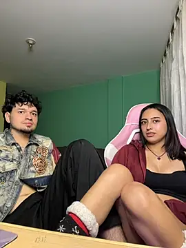 hotlatinocouple   online show from 15, 5, 2026