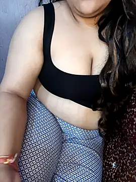 FATTY GIRLl online show from 9, 4, 2026