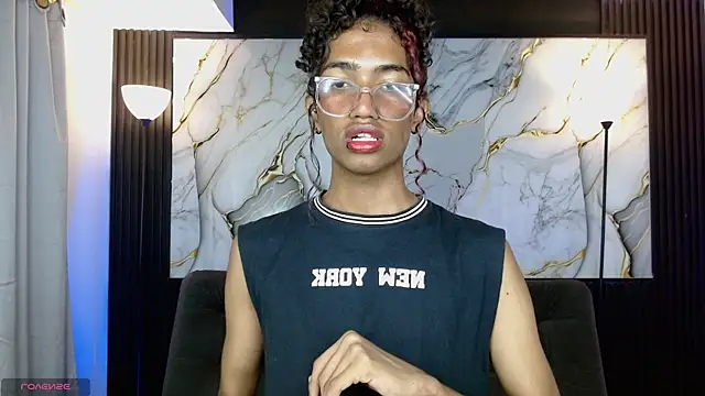 triiangel latinboy online show from 8, 5, 2026