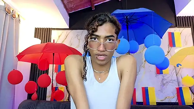 Snapshot of triiangel_latinboy chatting on 2, 7, 2026 triiangel latinboy online show from 2, 7, 2026