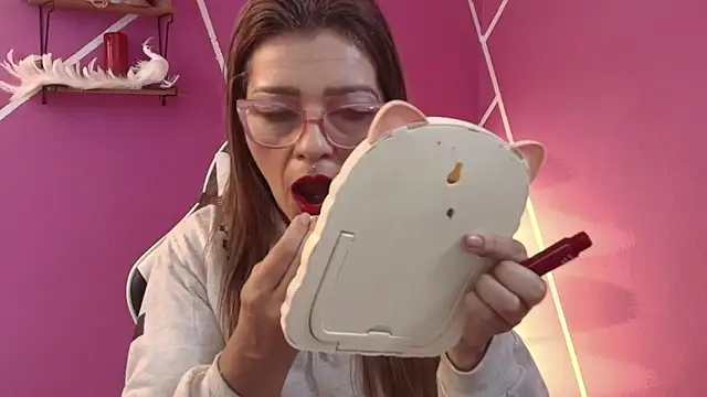 Snapshot of CarolMis_79 chatting on 5, 6, 2026 CarolMis 79 online show from 5, 6, 2026