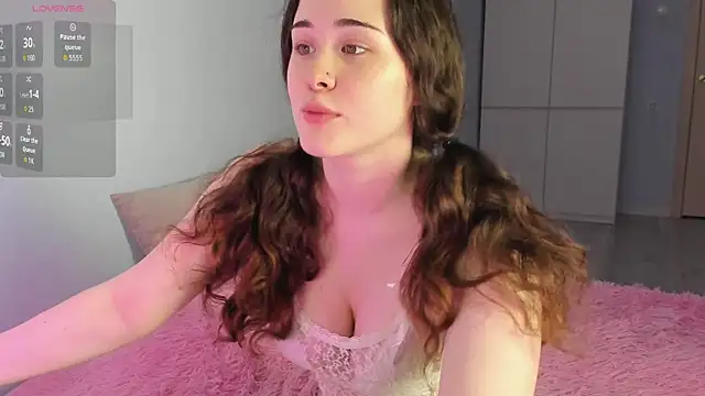 ChloeBlisss online show from 14, 7, 2026