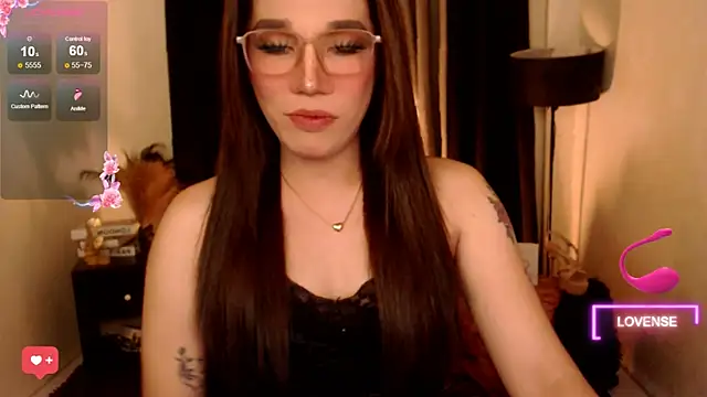 Snapshot of Precious_RoseDollxxx chatting on 19, 7, 2026 Precious RoseDollxxx online show from 19, 7, 2026