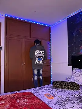 RoughDiamond  online show from 12, 4, 2026