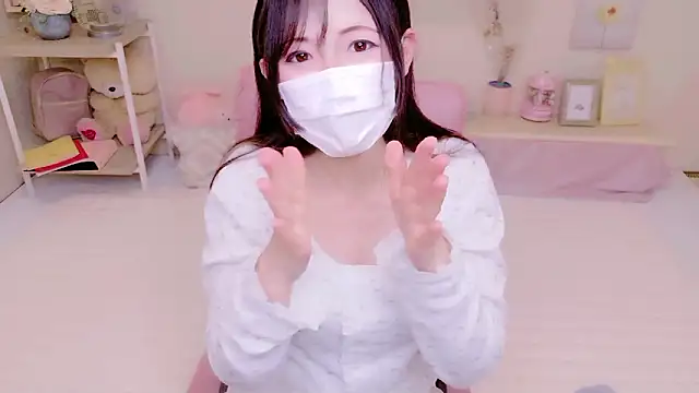 Satomi nn online show from 27, 4, 2026