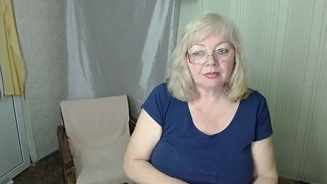 Snapshot of LavandaMay chatting on 27, 5, 2026 LavandaMay online show from 27, 5, 2026