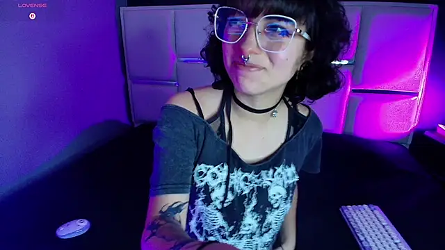 BadEmyXO online show from 5, 6, 2026