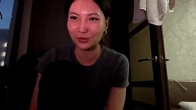 Snapshot of MiaPoison chatting on 14, 4, 2026 MiaPoison online show from 14, 4, 2026