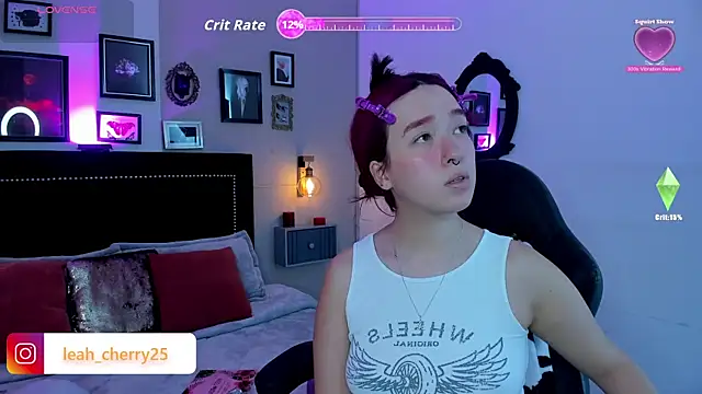 Snapshot of Leah_cherry chatting on 5, 6, 2026 Leah cherry online show from 5, 6, 2026